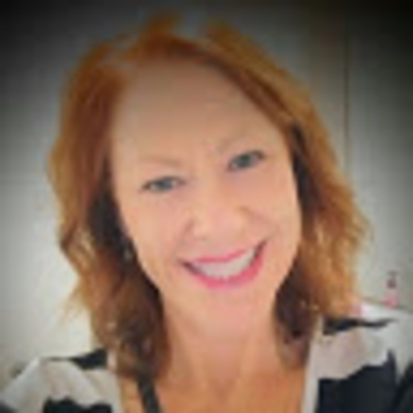 Meet your Posher, Cyndi - Picture 1 of 1